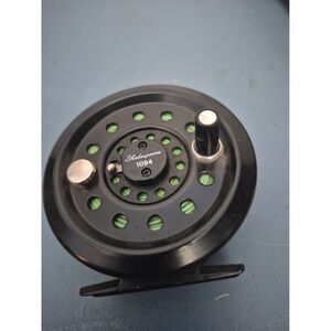 Vintage Shakespeare Model 1094 Fly Fishing Reel